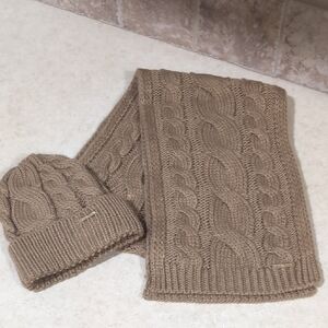 NWOT - Michael Kors Beanie Scarf Set - Taupe Gift Set Winter Set